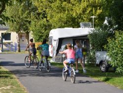 Copie de camping calme et sécurisé